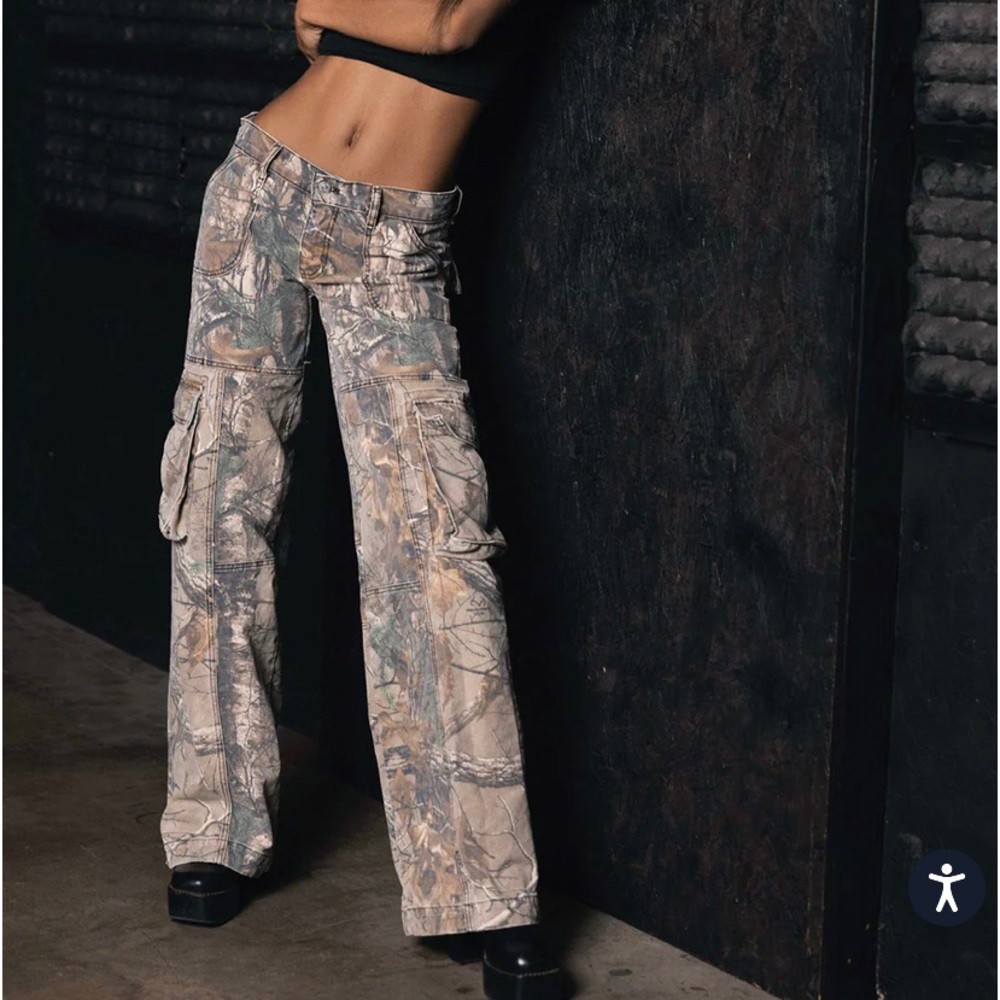 BRAND NEW Revice camo pants size 24